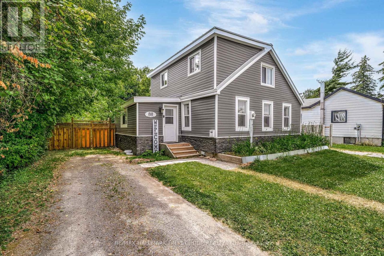 Photo 38 of 88 Water Street, Quinte West ON