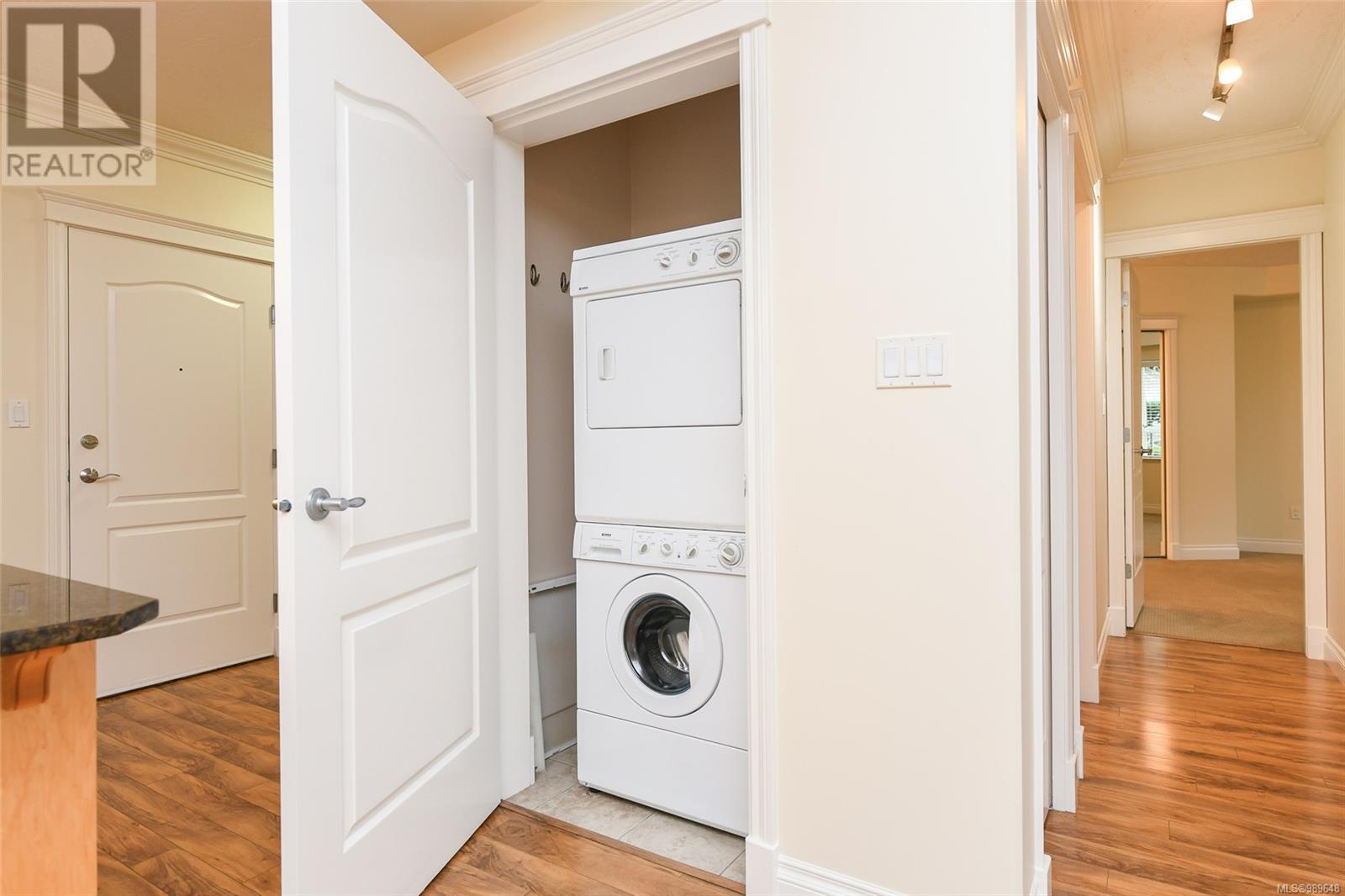 618 3666 Royal Vista Way, Courtenay real estate listing 989648