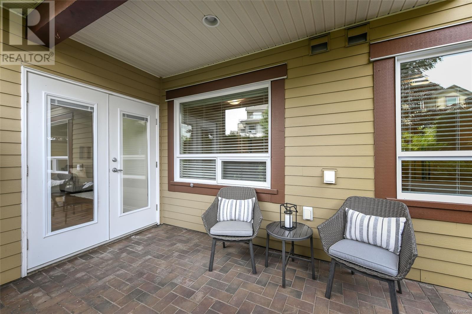 618 3666 Royal Vista Way, Courtenay real estate listing 989648