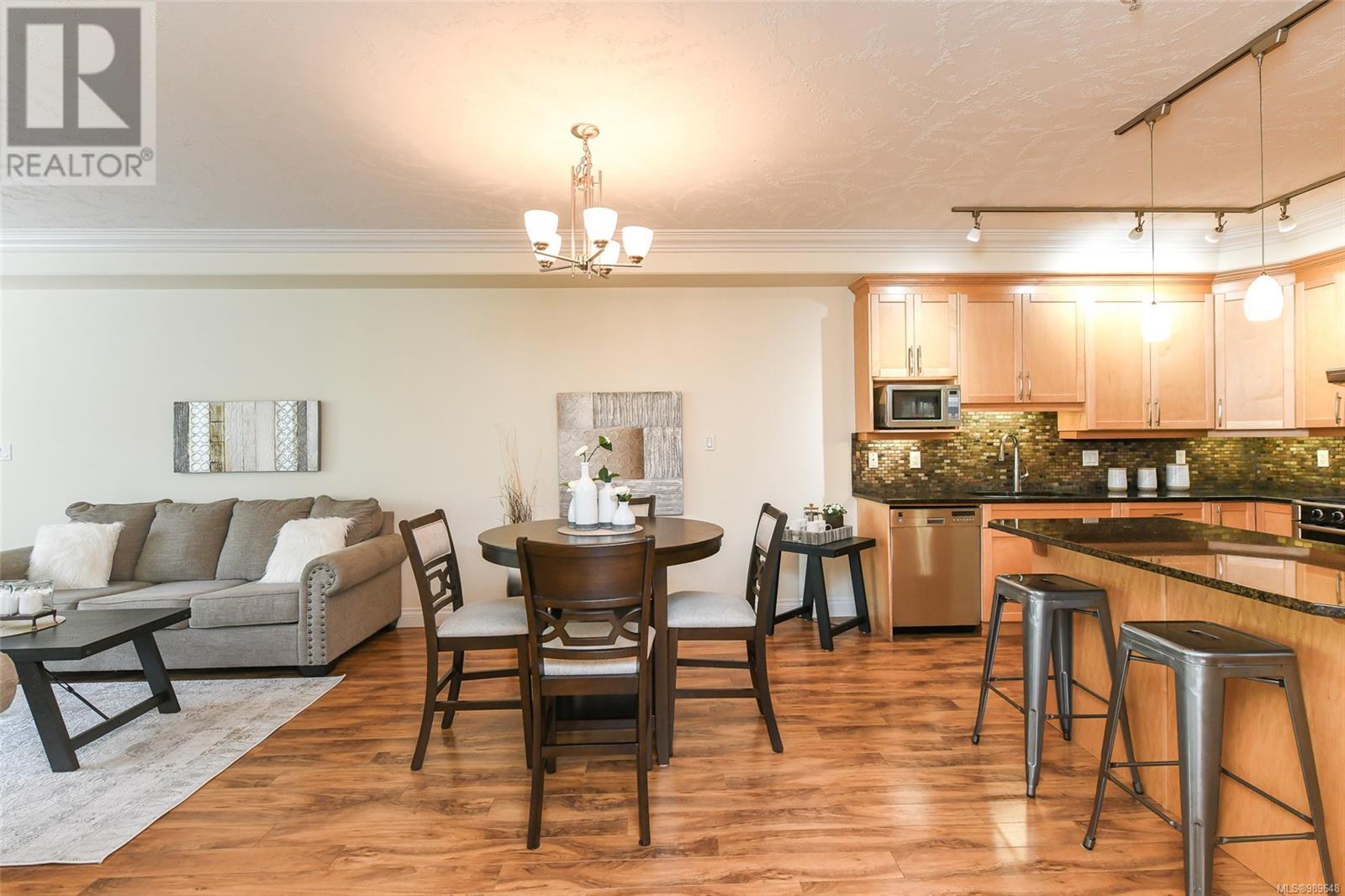 618 3666 Royal Vista Way, Courtenay real estate listing 989648