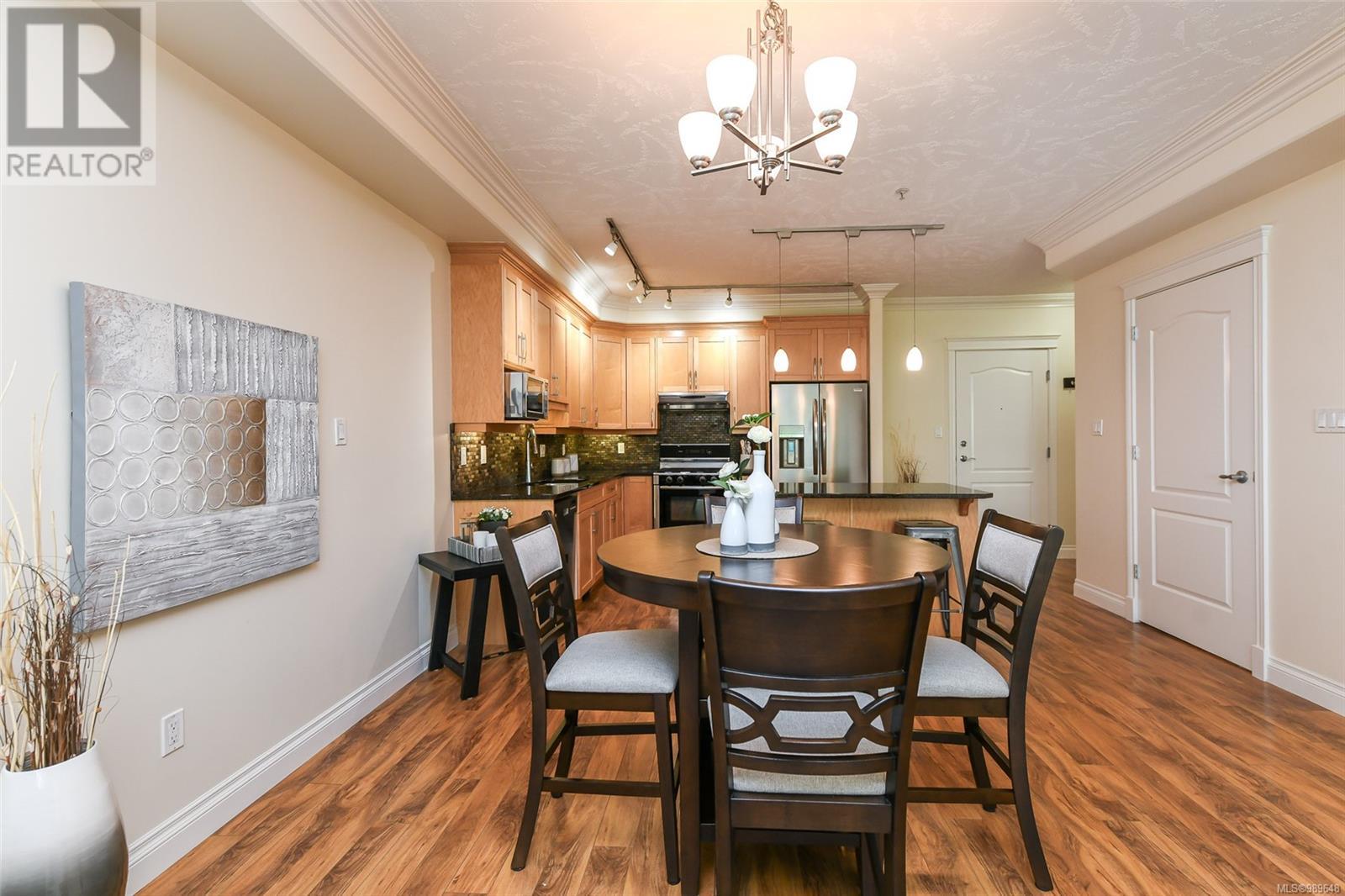 618 3666 Royal Vista Way, Courtenay real estate listing 989648