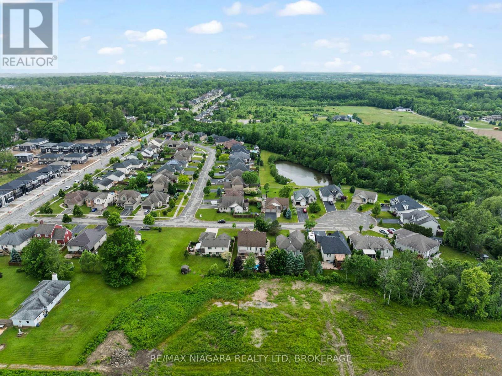 Photo 22 of 426 Barrington Court, Fort Erie ON