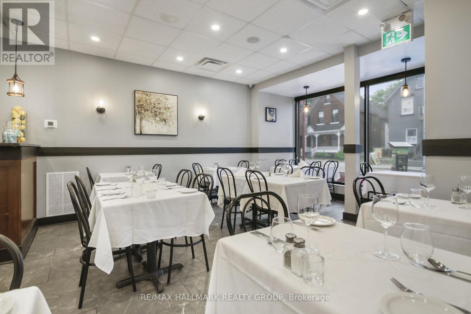 Photo 35 of 641 Somerset Street W, Ottawa ON