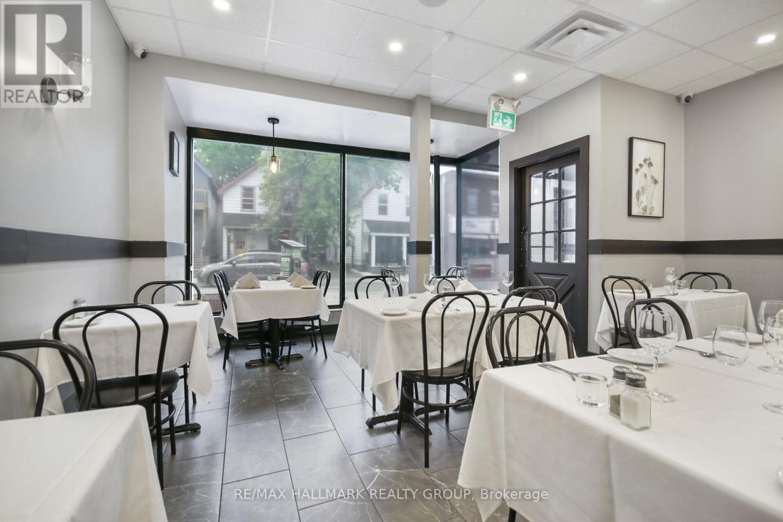 Photo 39 of 641 Somerset Street W, Ottawa ON