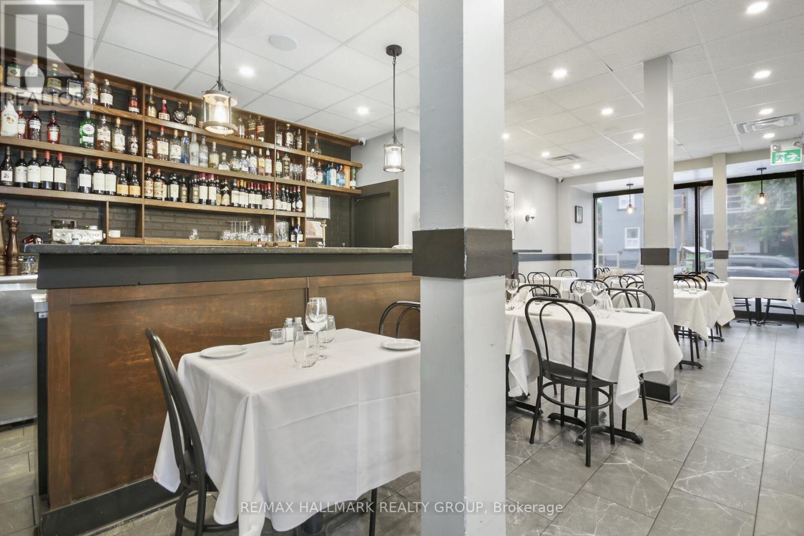 Photo 7 of 641 Somerset Street W, Ottawa ON
