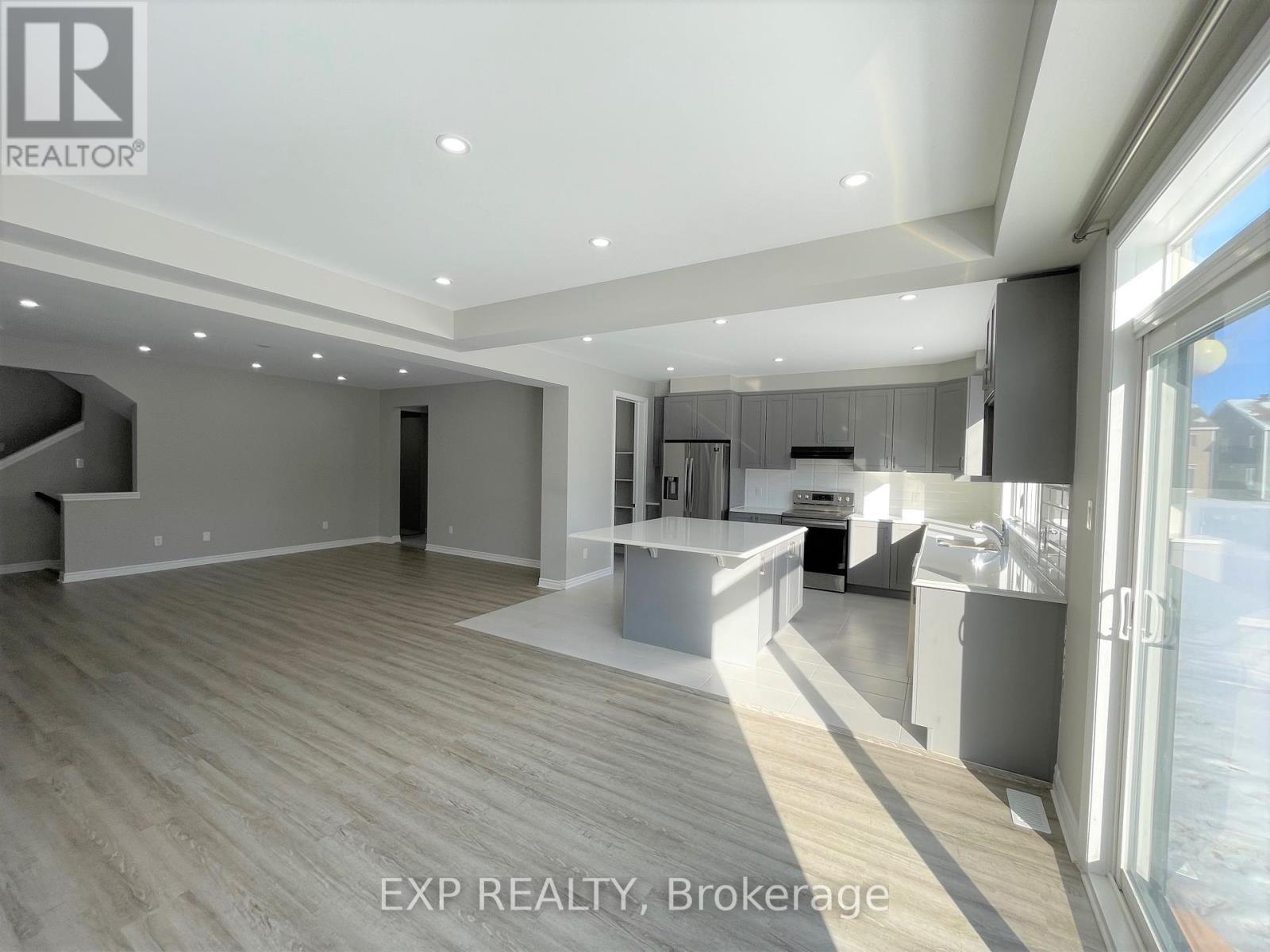 Photo 11 of 912 Rubicon Place, Ottawa ON