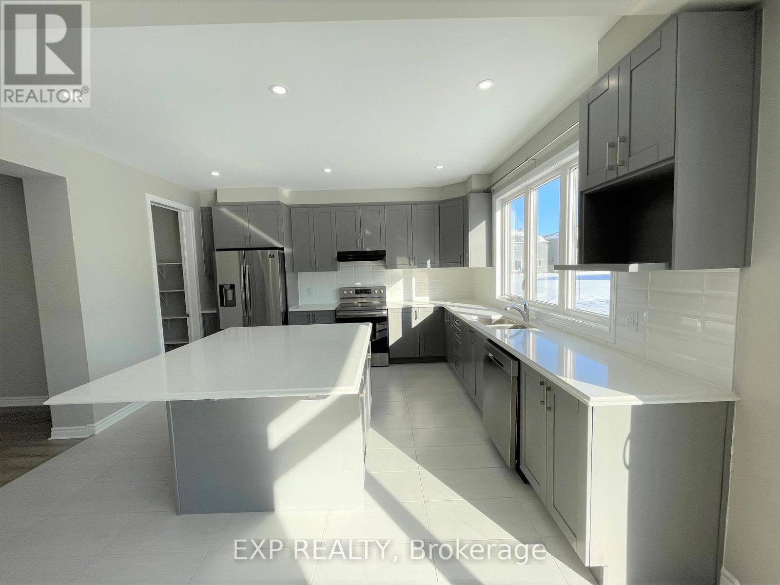 Photo 17 of 912 Rubicon Place, Ottawa ON