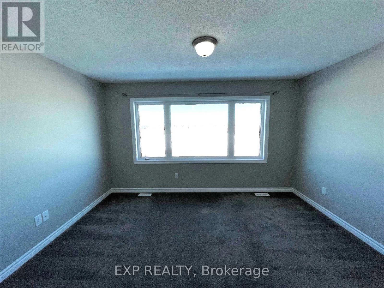 Photo 32 of 912 Rubicon Place, Ottawa ON