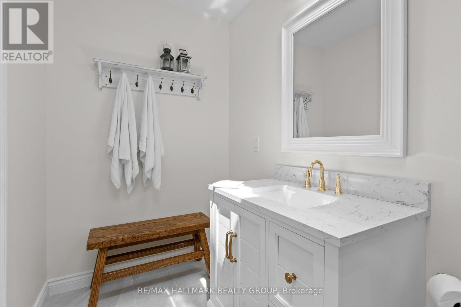Photo 14 of 6431 Clingin Lane, Ottawa ON