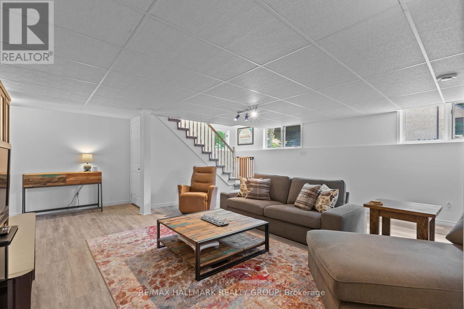 Photo 10 of 6431 Clingin Lane, Ottawa ON