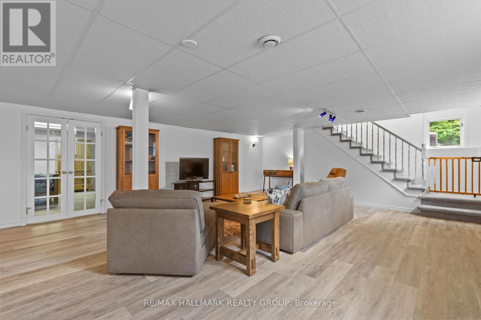 Photo 11 of 6431 Clingin Lane, Ottawa ON
