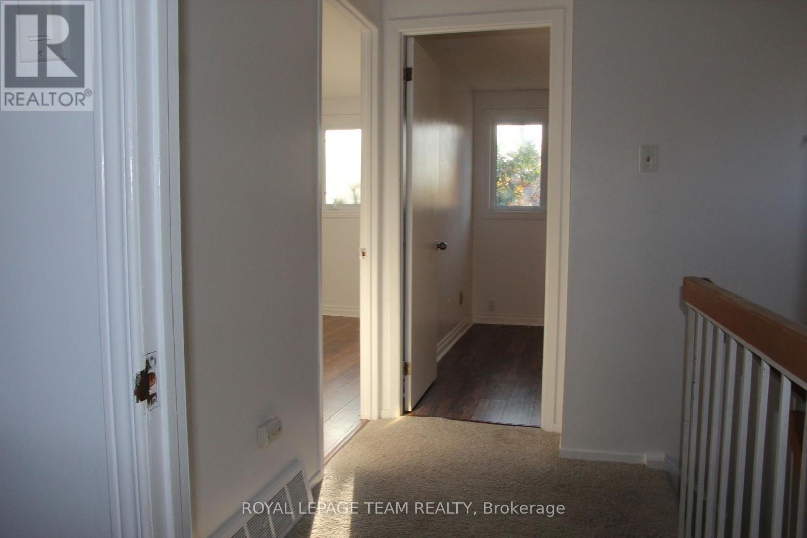 Photo 12 of 322 Des Epinettes Avenue, Ottawa ON