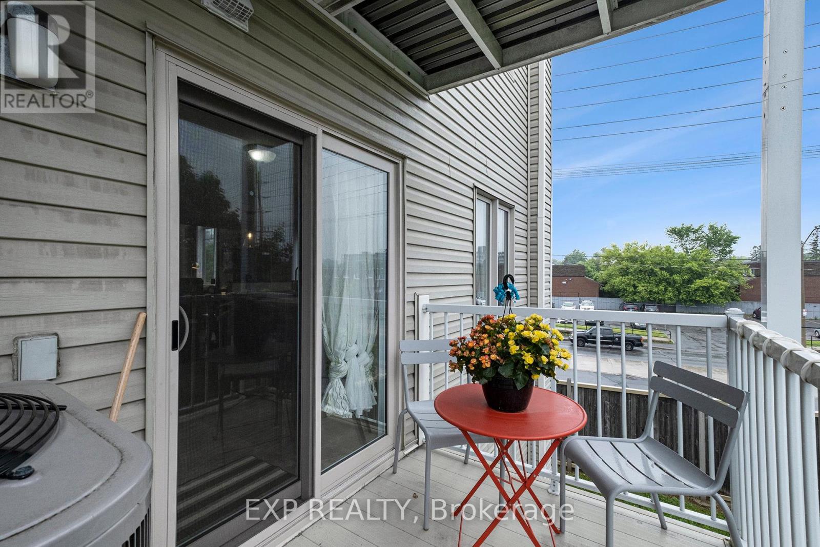 Photo 25 of 146 1512 Walkley Road W, Ottawa ON