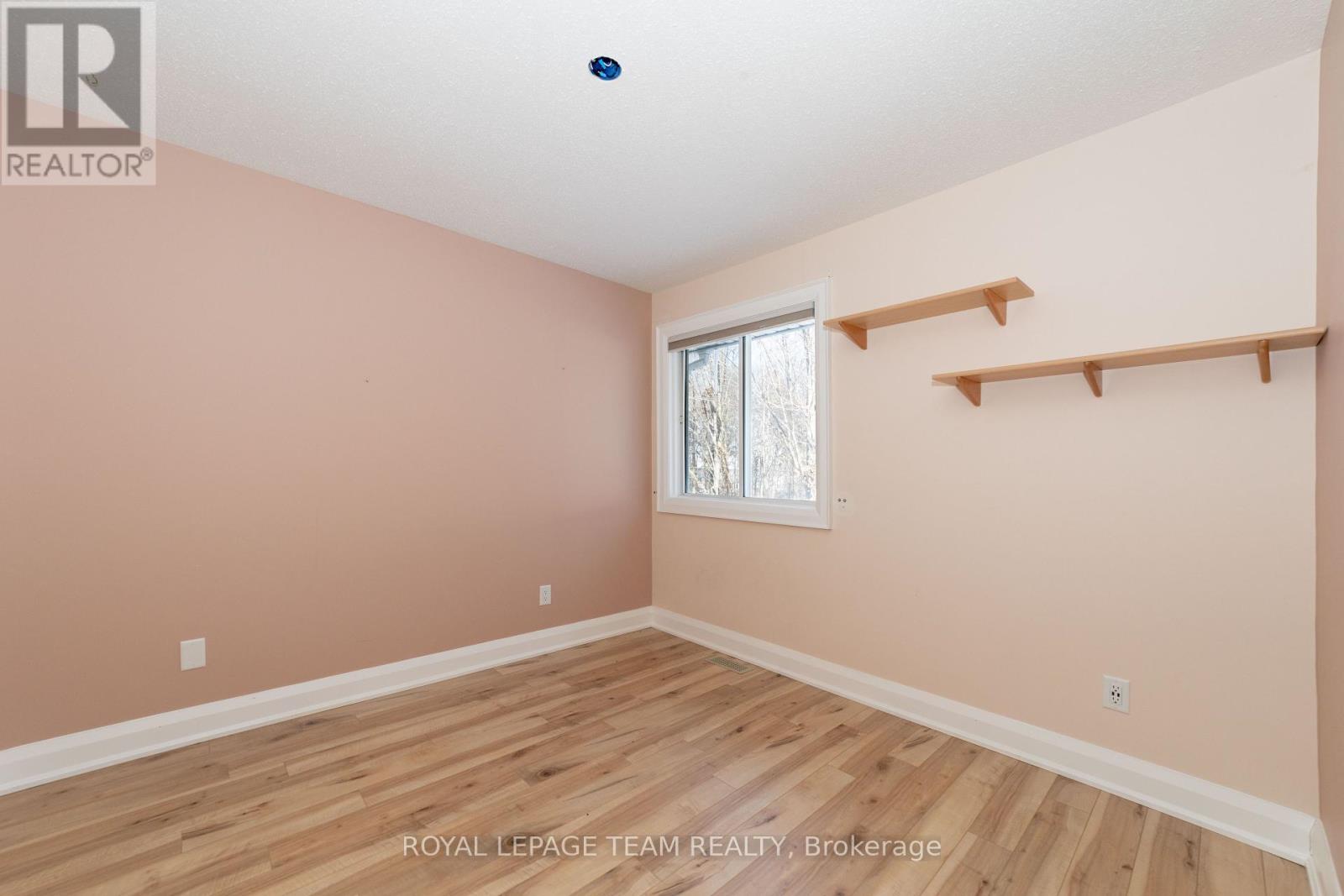 Photo 22 of 2207 Nature Trail Crescent, Ottawa ON