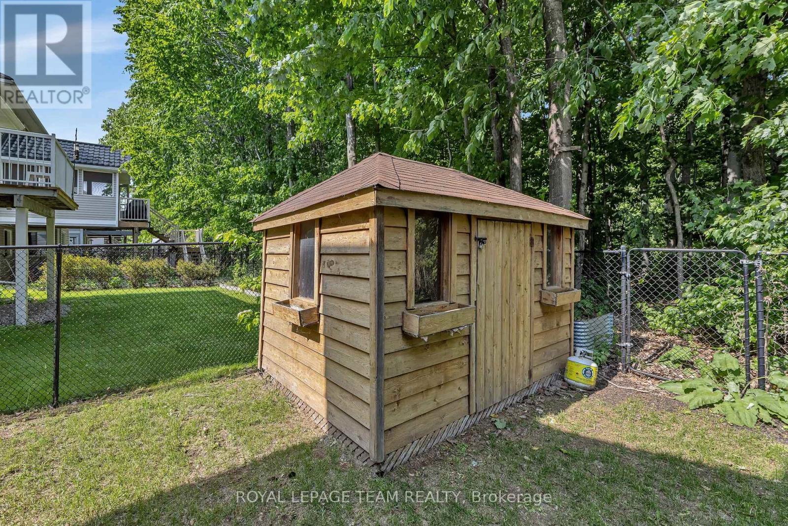 Photo 3 of 2207 Nature Trail Crescent, Ottawa ON