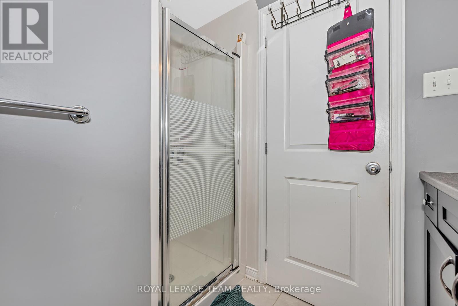 Photo 14 of 625 Pepperville Crescent, Ottawa ON
