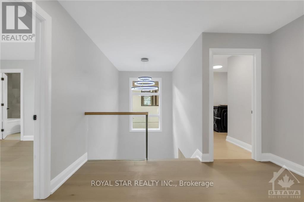 Photo 14 of 78 Rossland Avenue, Ottawa ON