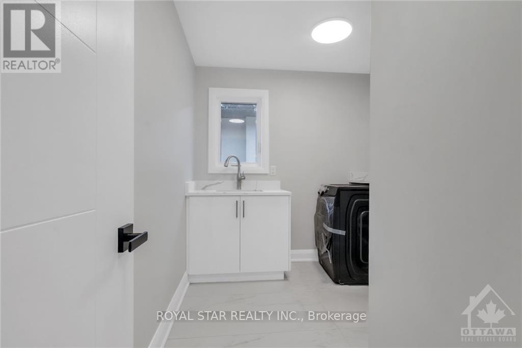 Photo 23 of 78 Rossland Avenue, Ottawa ON