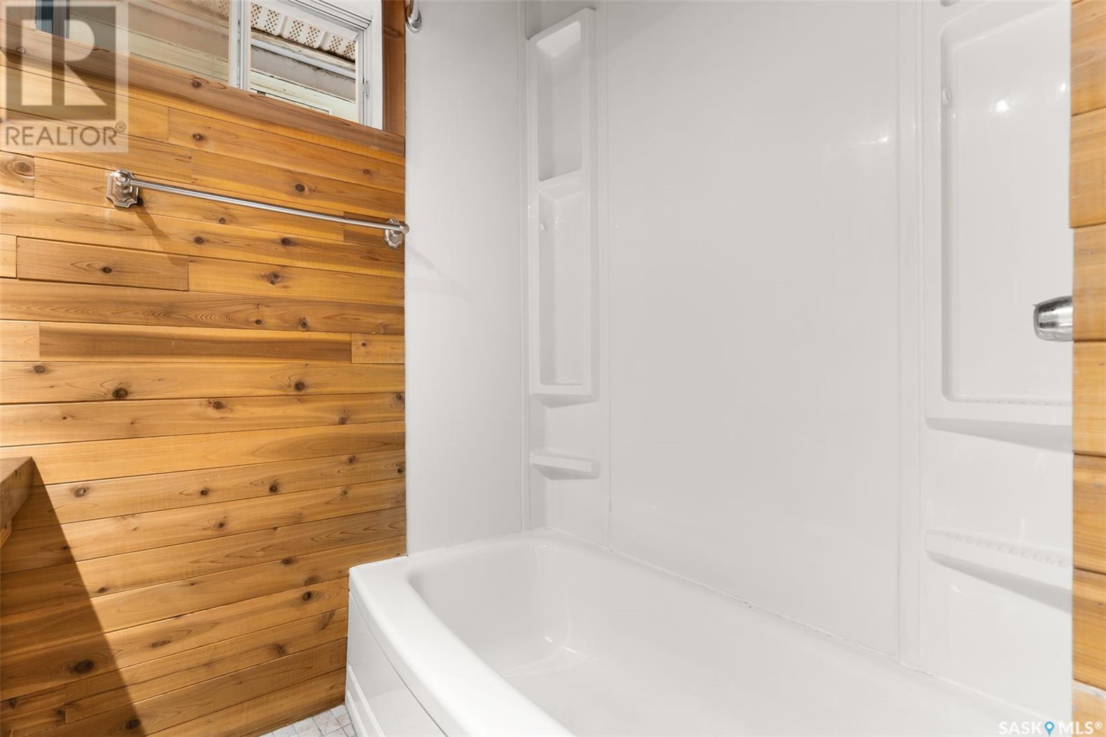 Photo 16 of 2622 Atkinson Street, Regina SK