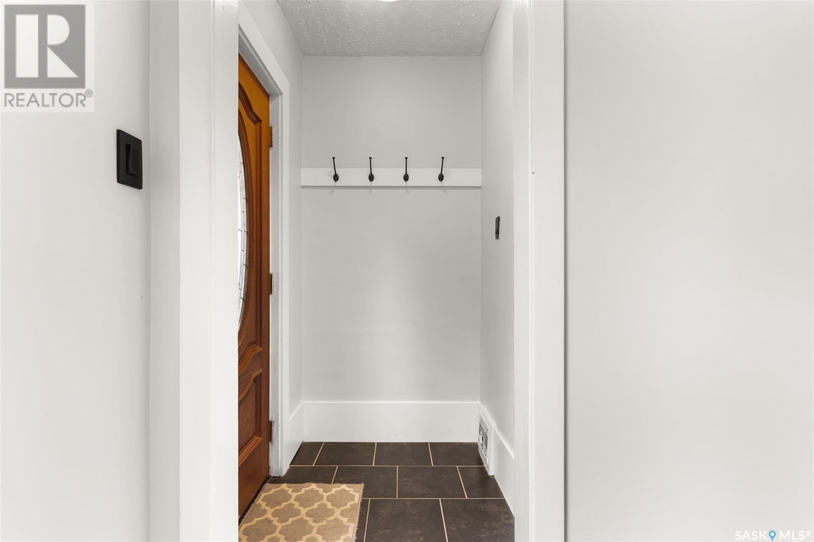 Photo 3 of 2622 Atkinson Street, Regina SK