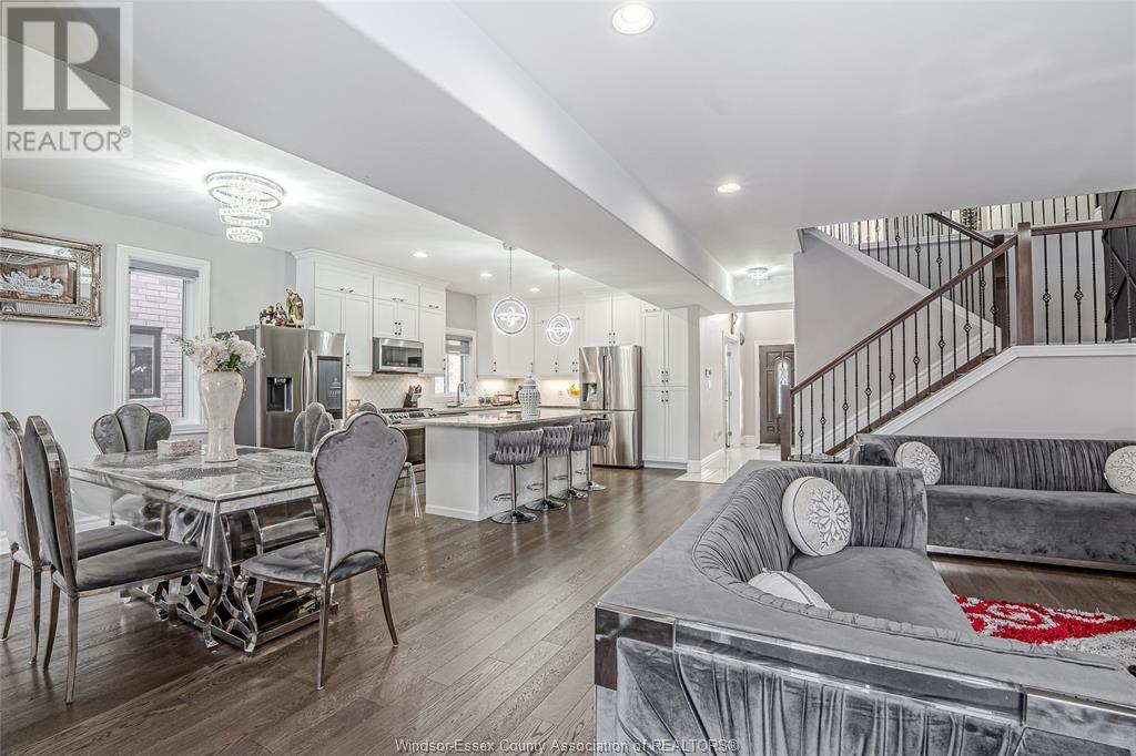 Photo 16 of 889 Lakewood, Lakeshore ON