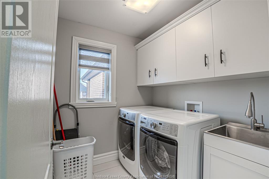 Photo 28 of 889 Lakewood, Lakeshore ON