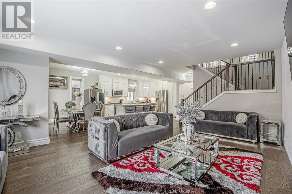 Photo 17 of 889 Lakewood, Lakeshore ON