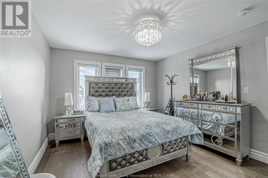 Photo 25 of 889 Lakewood, Lakeshore ON