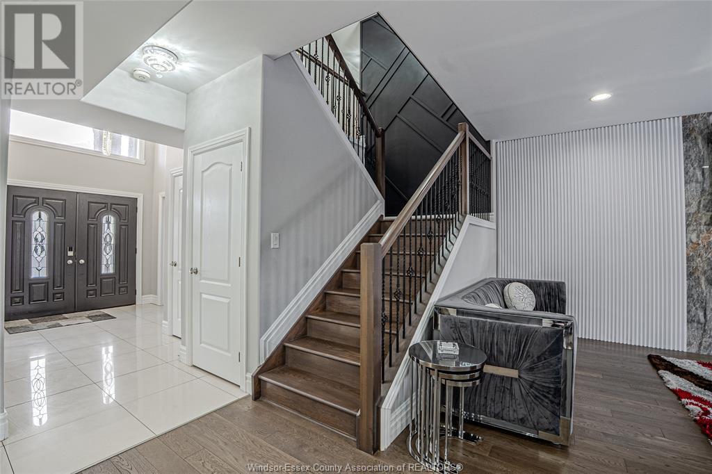 Photo 18 of 889 Lakewood, Lakeshore ON