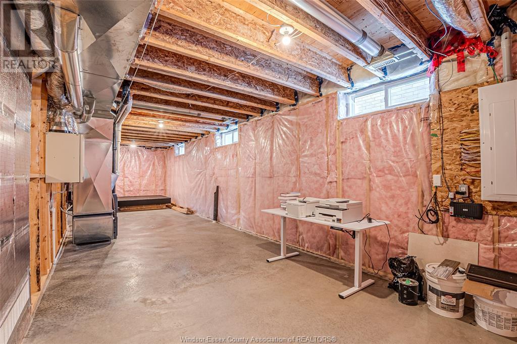 Photo 32 of 889 Lakewood, Lakeshore ON