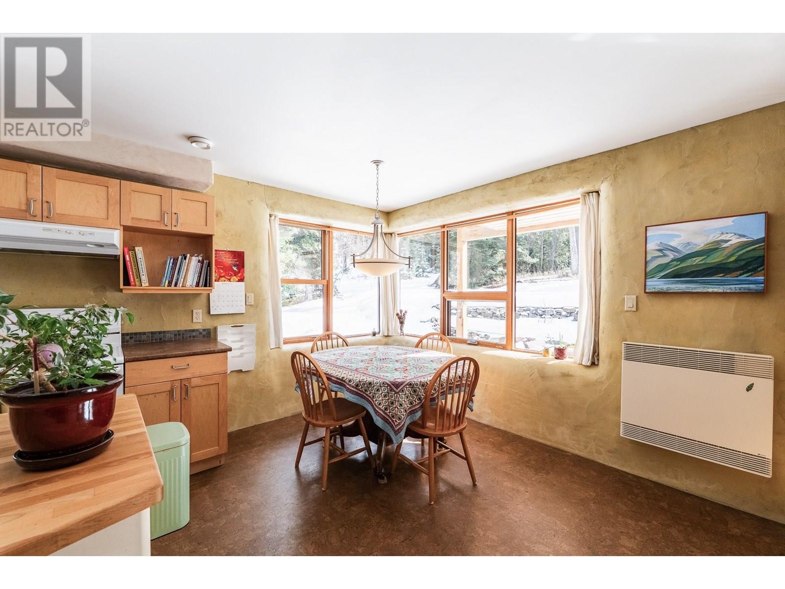 Photo 8 of 4226 Shasheen Road, Nelson BC