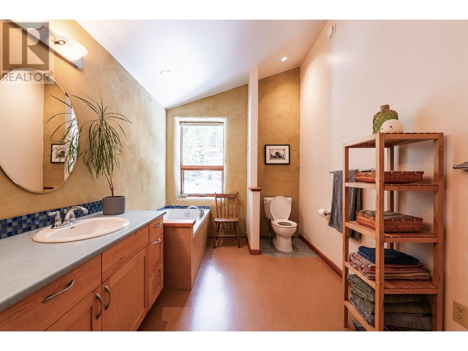 Photo 34 of 4226 Shasheen Road, Nelson BC