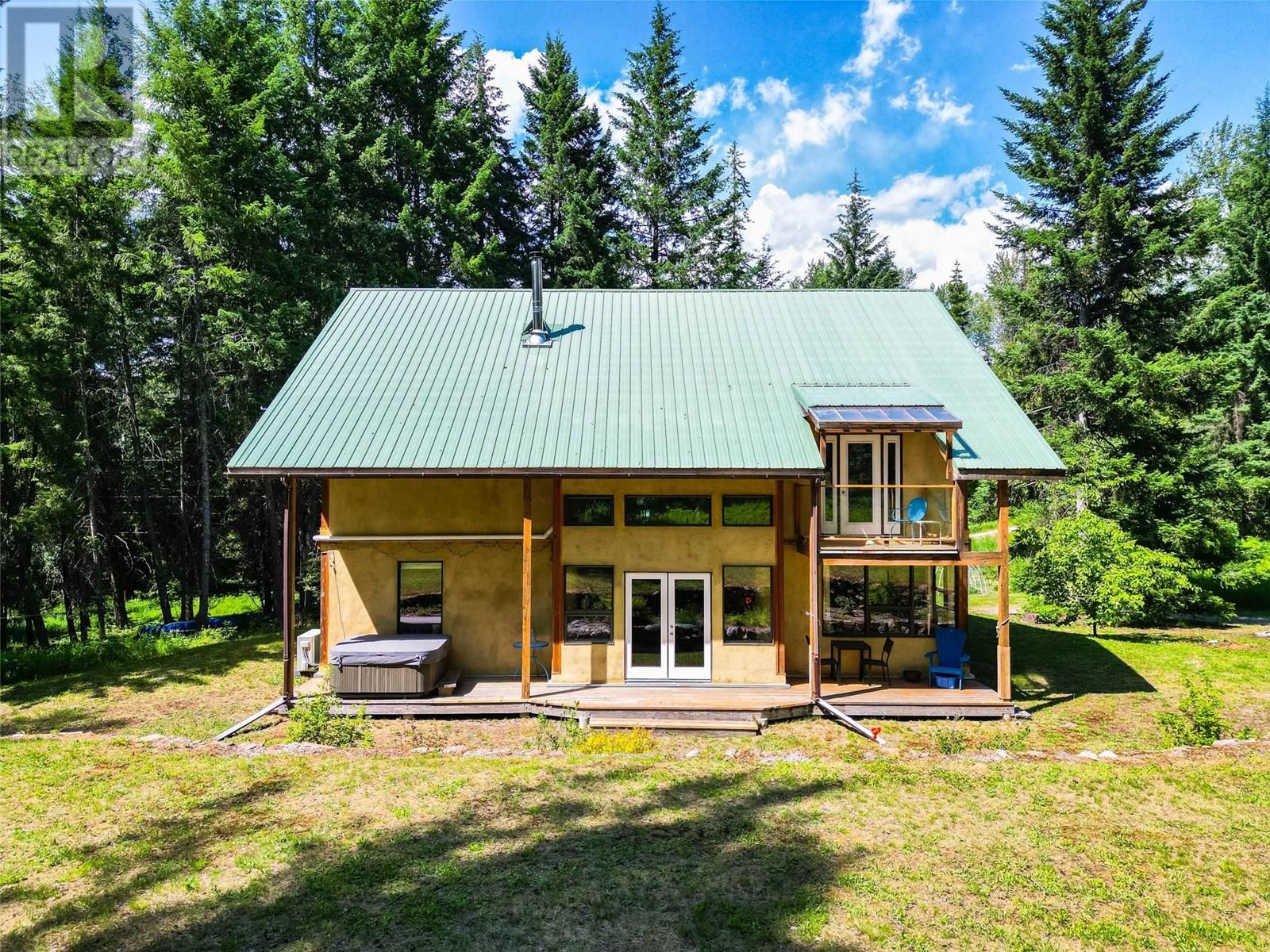 Photo 3 of 4226 Shasheen Road, Nelson BC