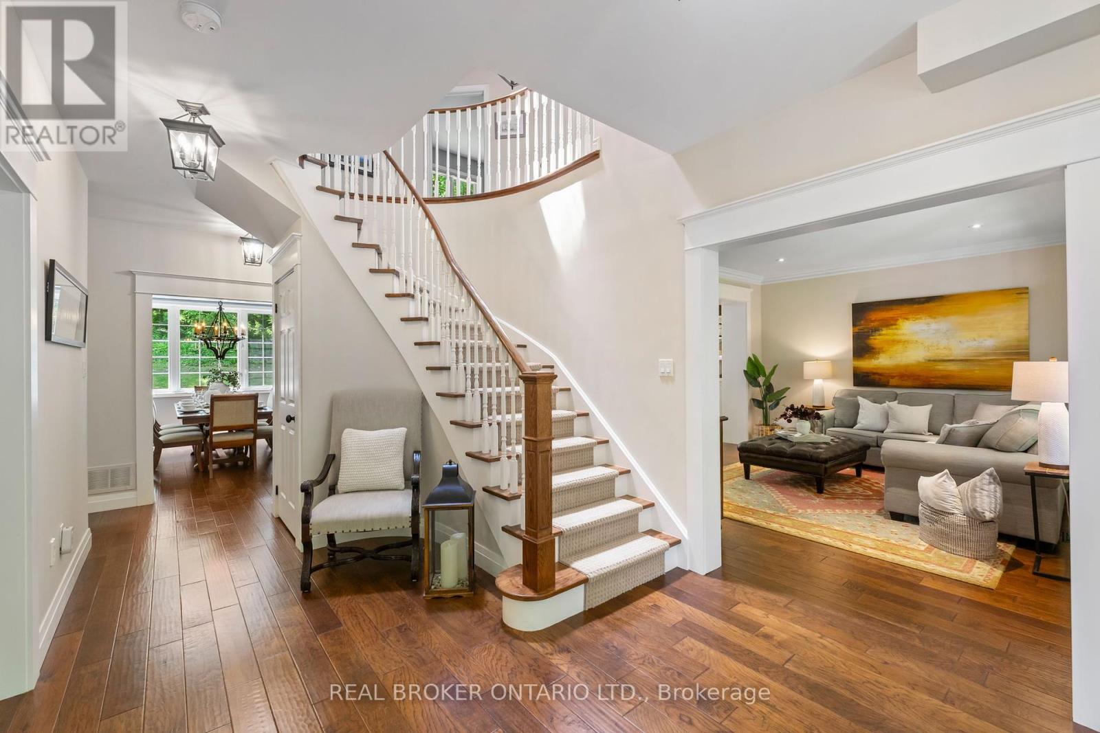 Photo 8 of 8 Oakview Place, Uxbridge ON