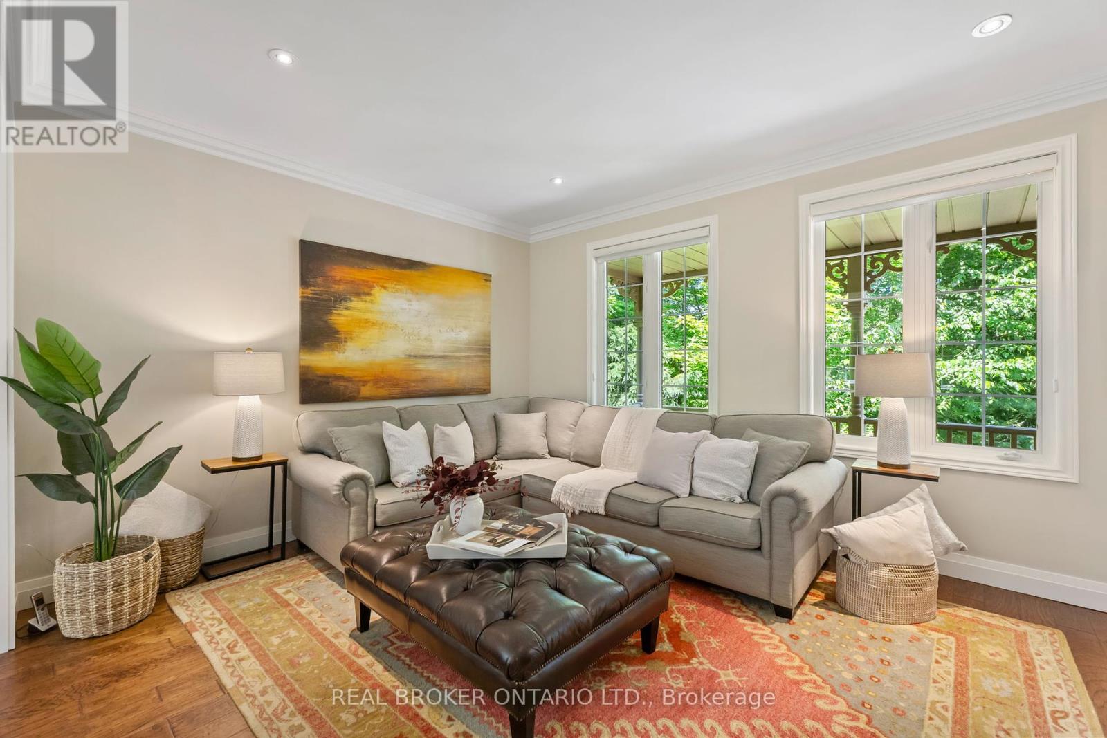 Photo 9 of 8 Oakview Place, Uxbridge ON