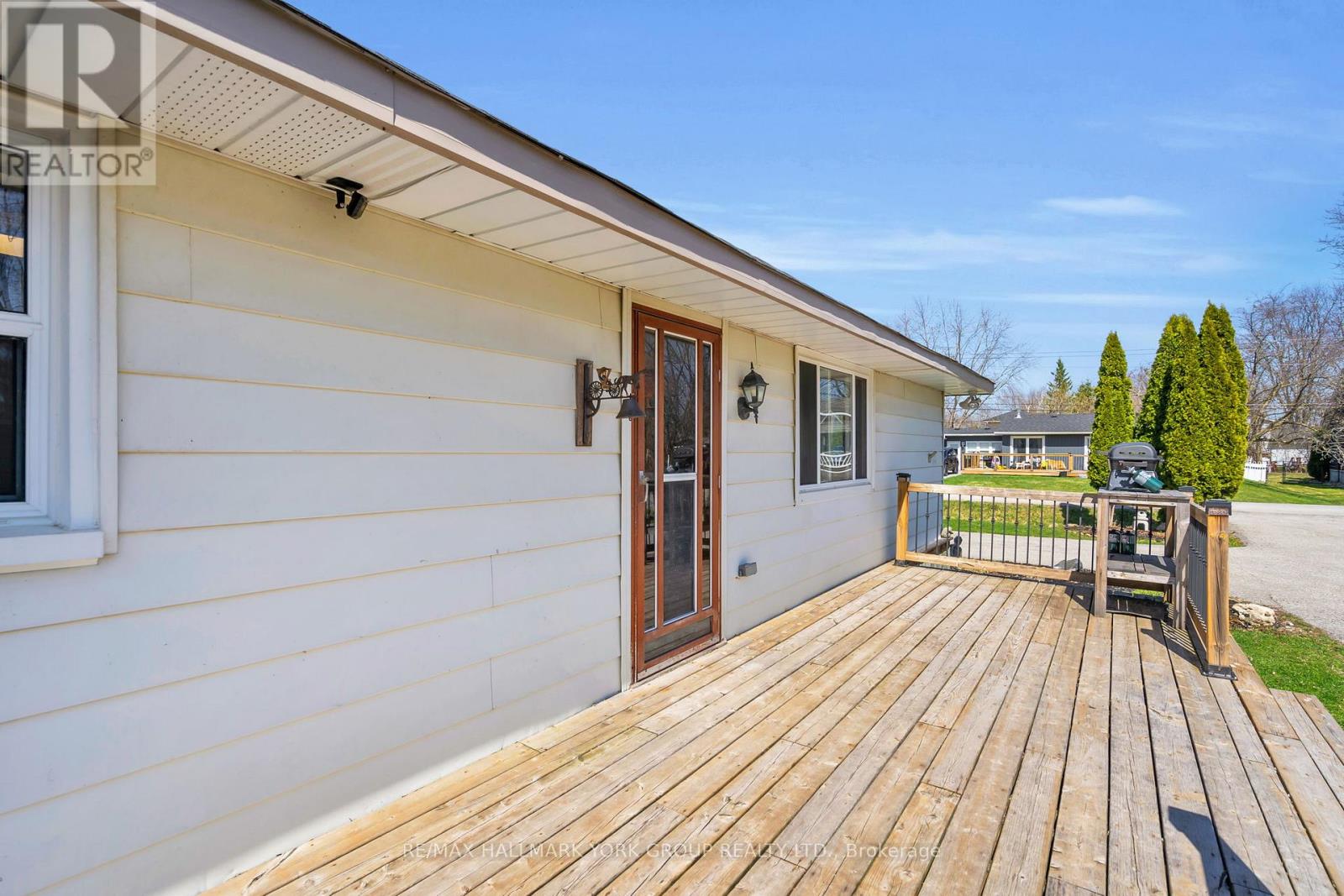 Photo 48 of 122 Sunset Beach Road, Georgina ON