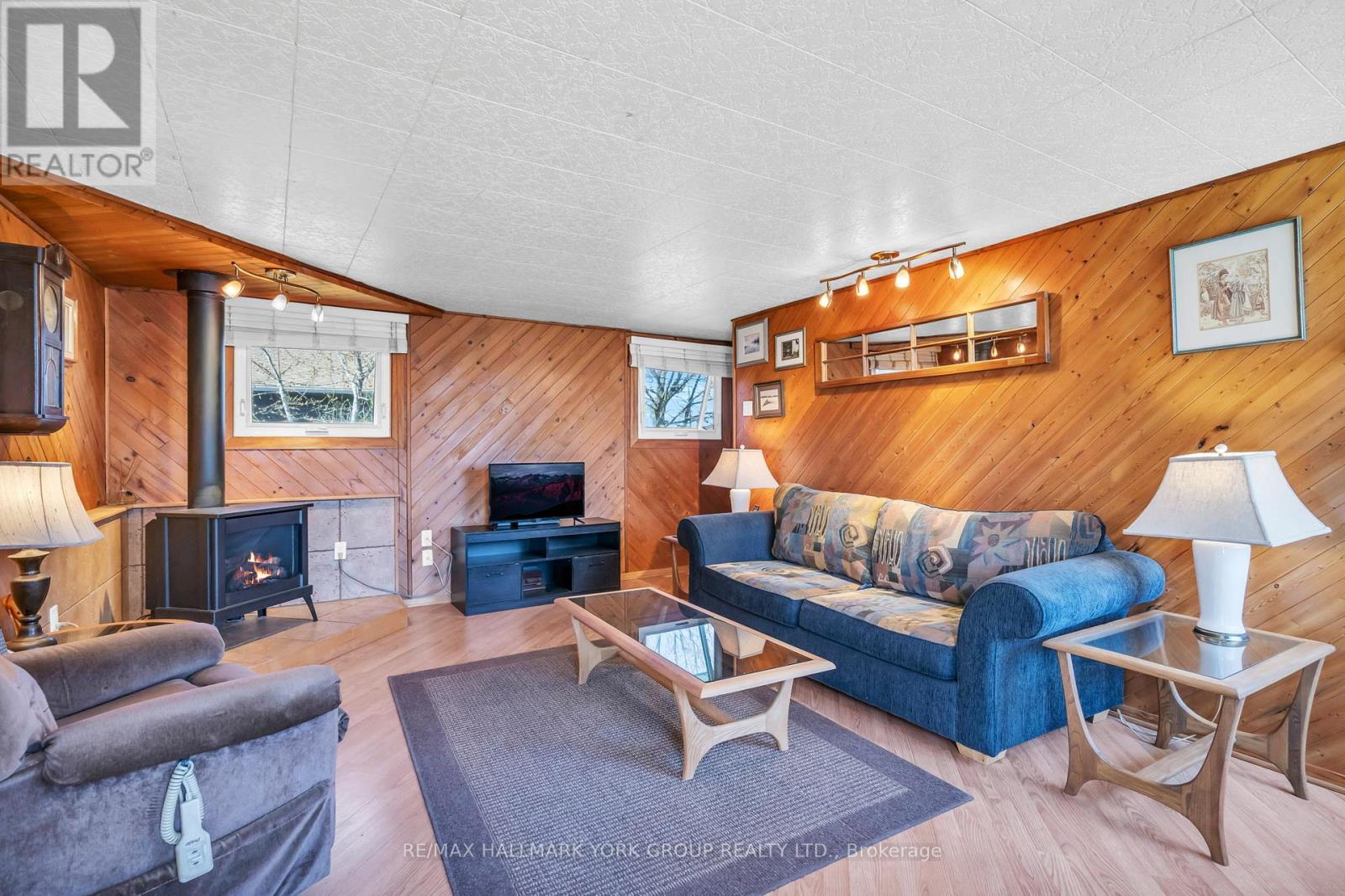 Photo 44 of 122 Sunset Beach Road, Georgina ON