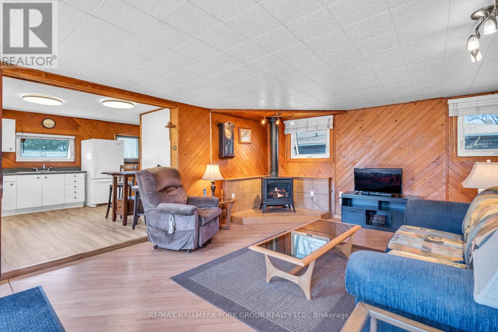 Photo 39 of 122 Sunset Beach Road, Georgina ON