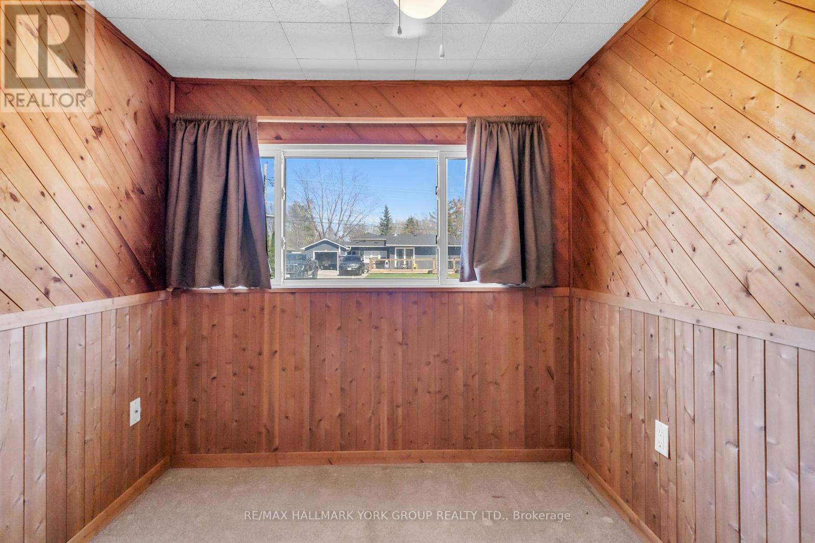 Photo 17 of 122 Sunset Beach Road, Georgina ON