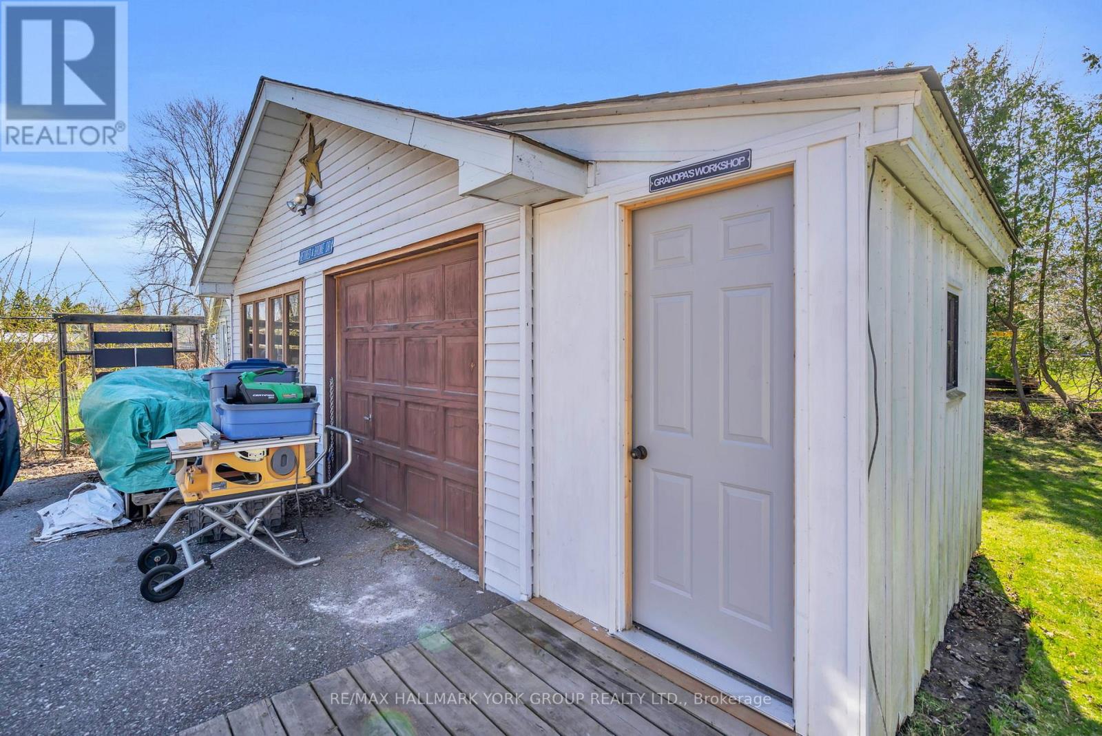 Photo 49 of 122 Sunset Beach Road, Georgina ON
