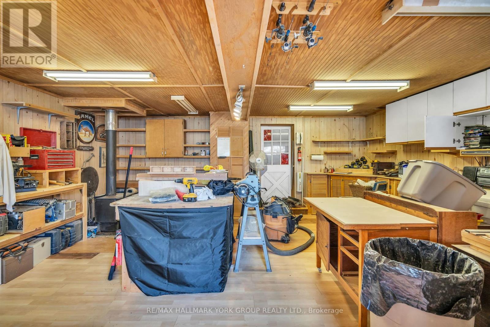 Photo 5 of 122 Sunset Beach Road, Georgina ON