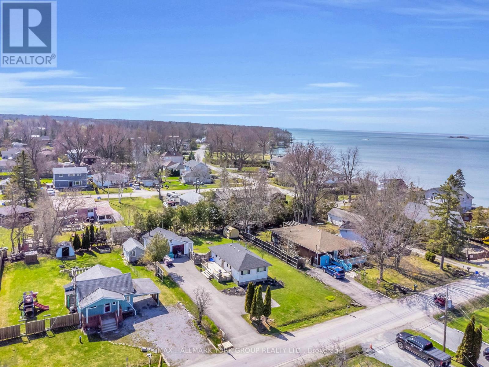 Photo 28 of 122 Sunset Beach Road, Georgina ON