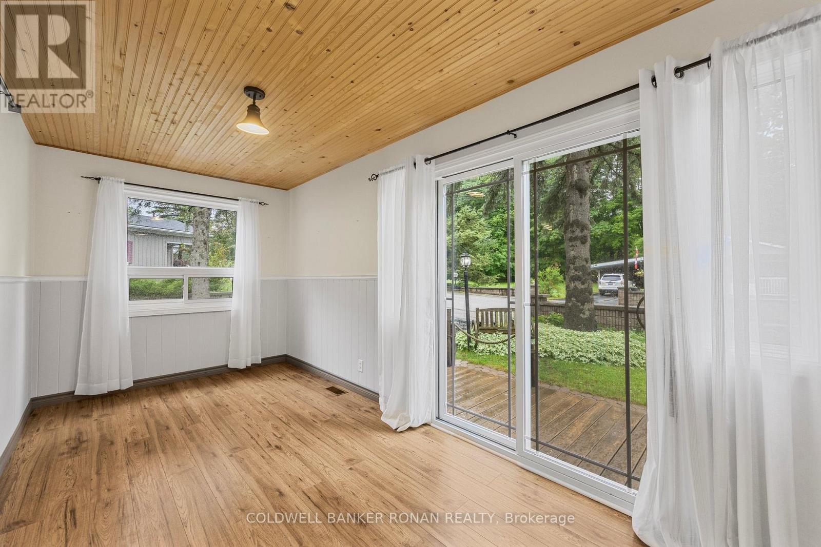 Photo 22 of 63 525 Midland Point Road, Midland ON