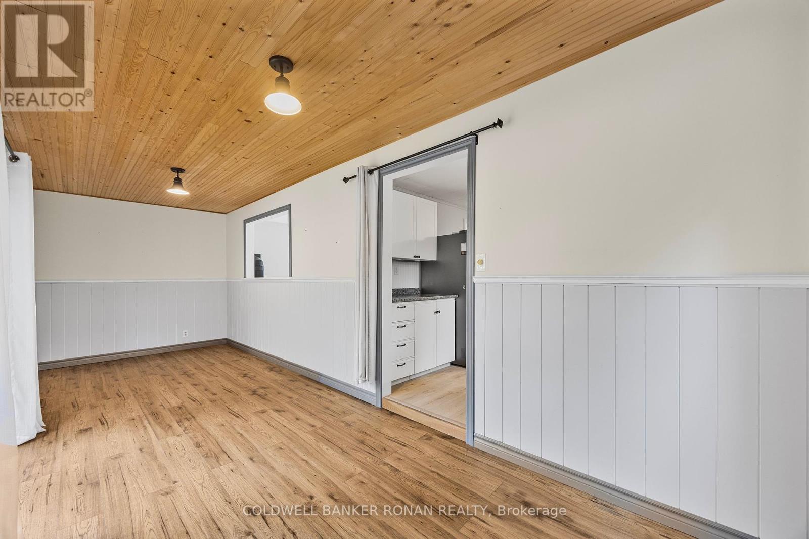 Photo 27 of 63 525 Midland Point Road, Midland ON