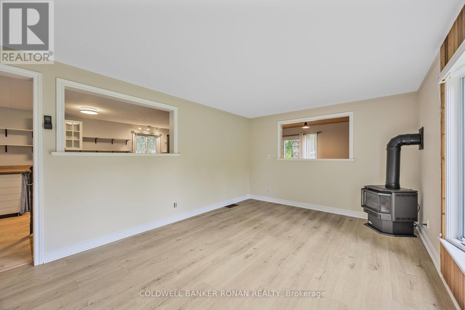 Photo 44 of 63 525 Midland Point Road, Midland ON