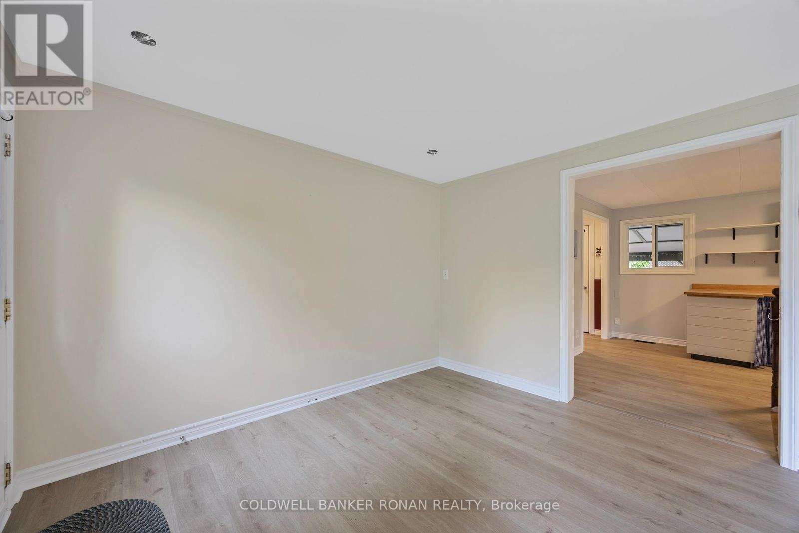 Photo 19 of 63 525 Midland Point Road, Midland ON