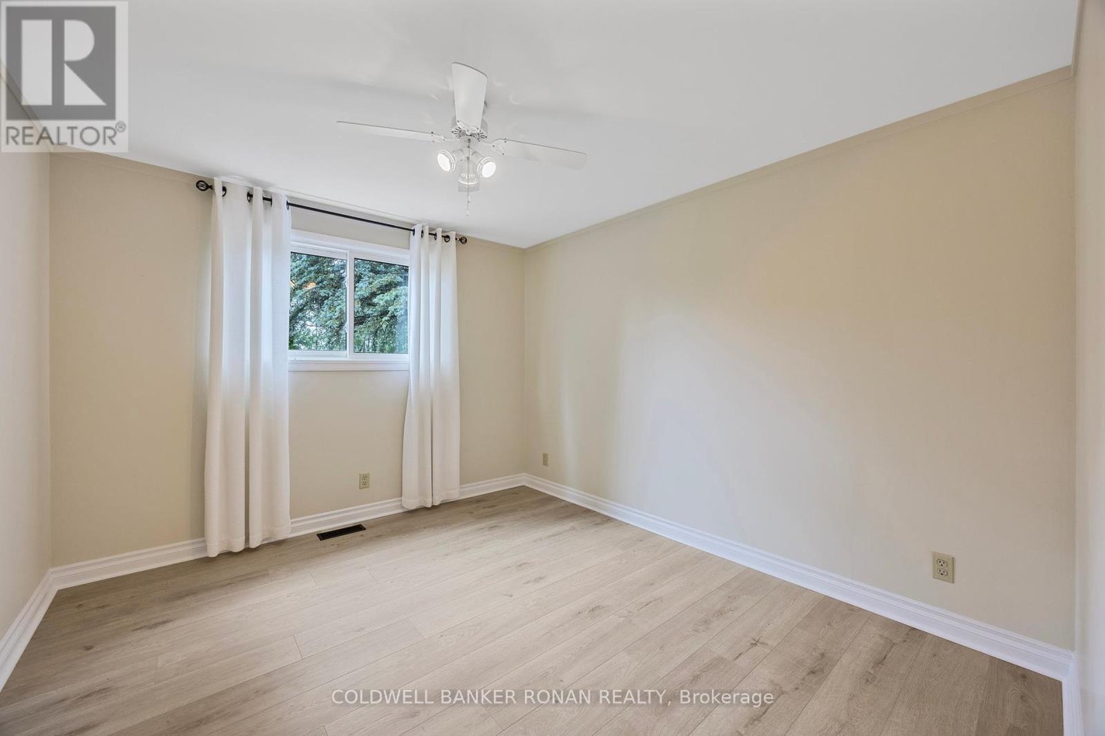 Photo 43 of 63 525 Midland Point Road, Midland ON