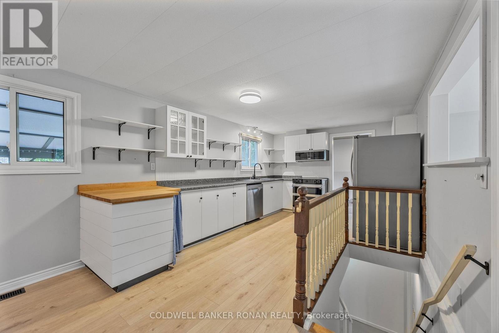 Photo 50 of 63 525 Midland Point Road, Midland ON