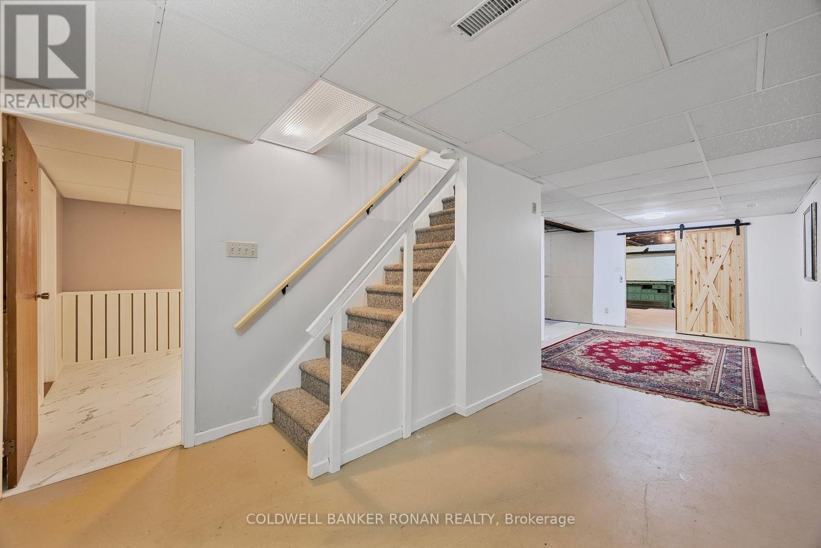 Photo 30 of 63 525 Midland Point Road, Midland ON