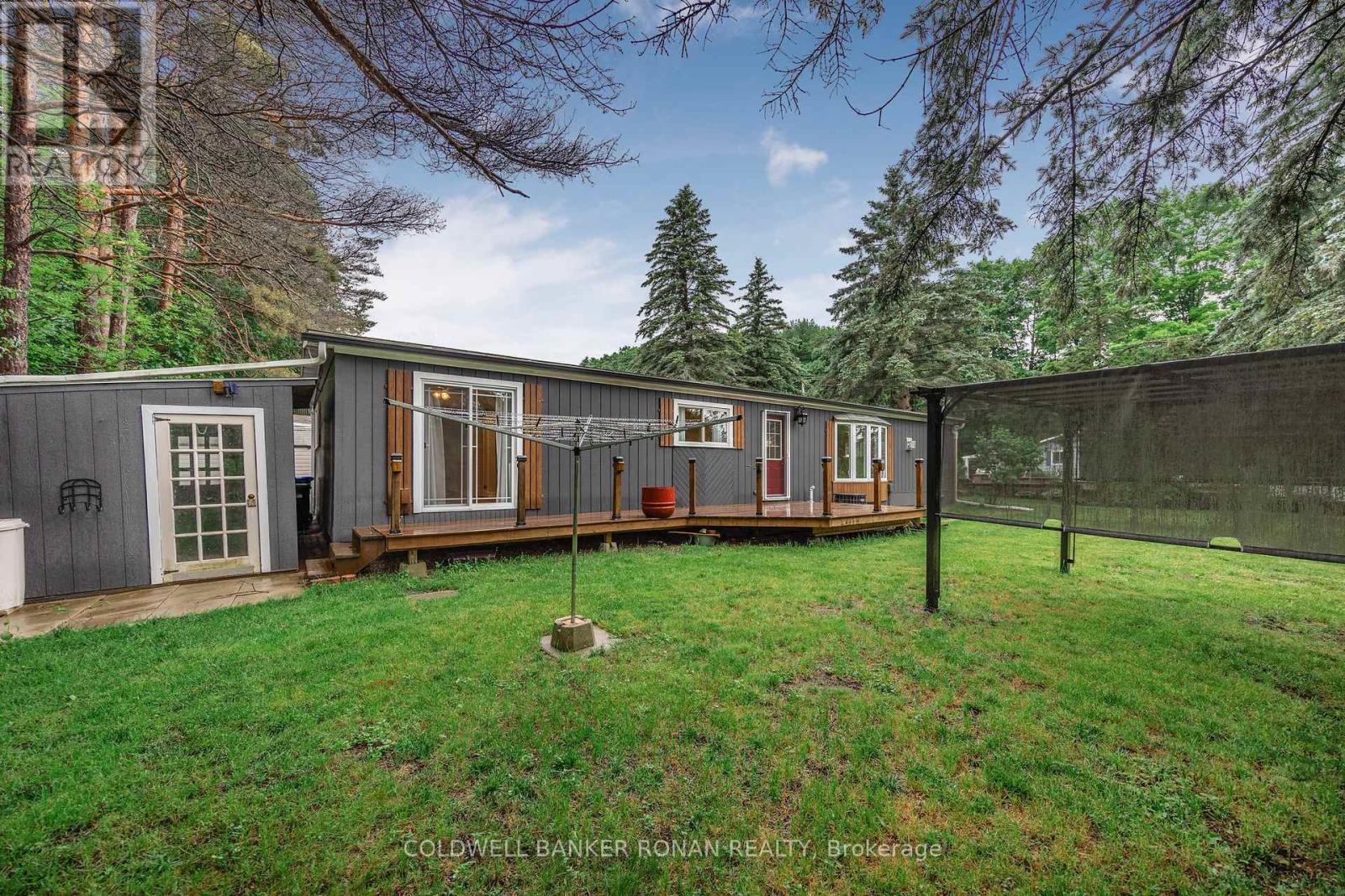 Photo 24 of 63 525 Midland Point Road, Midland ON